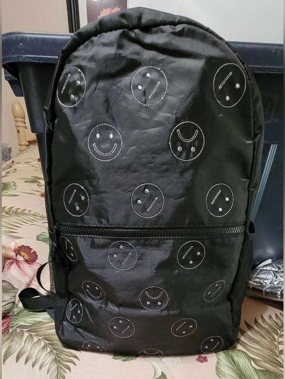 821-Art Class Black Smiley Gamer Themed Backpack & School Supplies